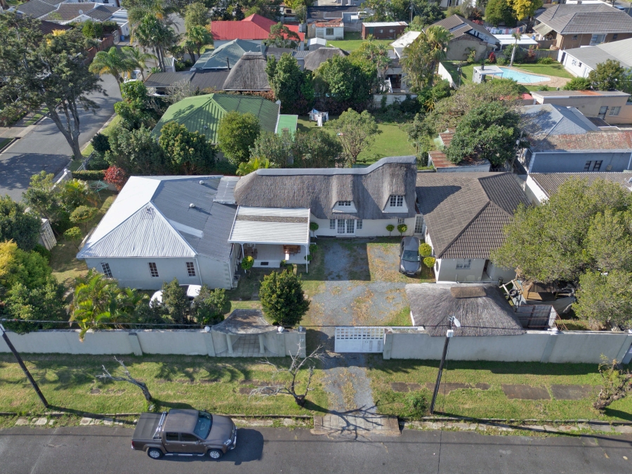5 Bedroom Property for Sale in Vincent Eastern Cape